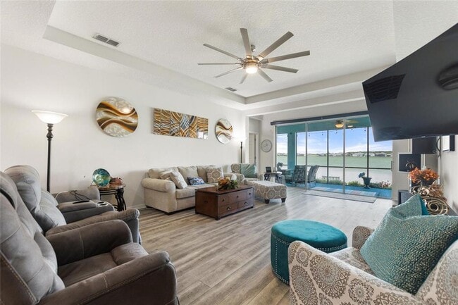Building Photo - 585 Blue Cypress Dr