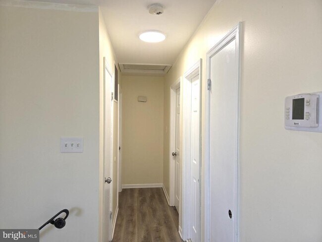 Foto del edificio - 5974 Fisher Rd