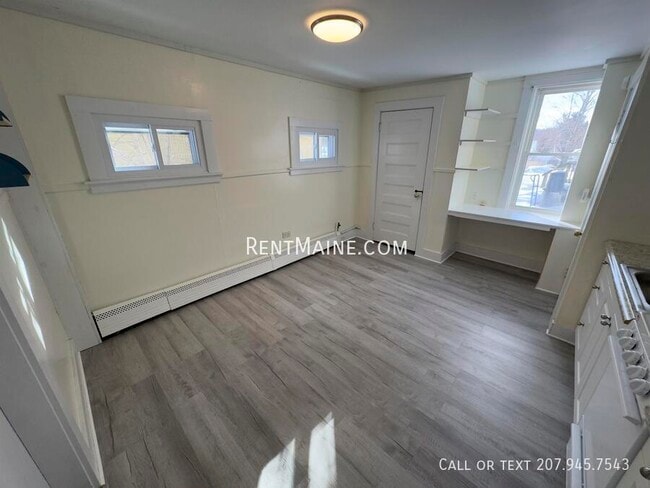 Foto del edificio - 200 Center St