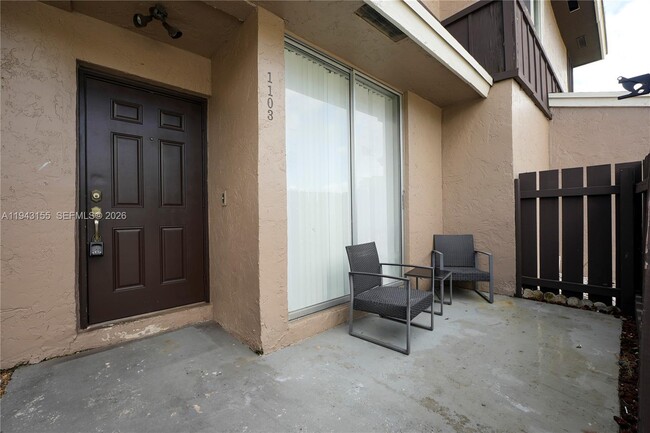 Foto del edificio - 1103 Sussex Dr