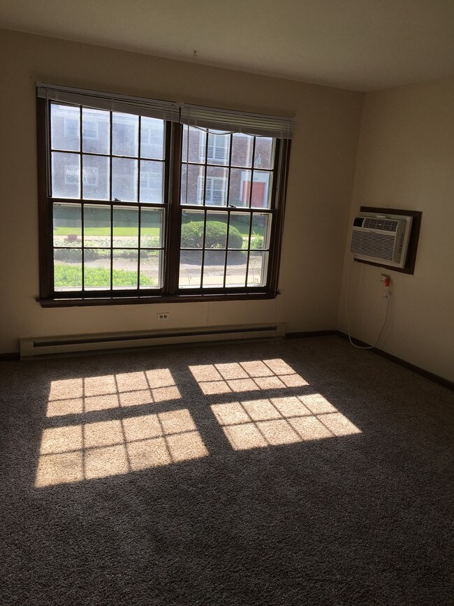Building Photo - 1420 Nettie St