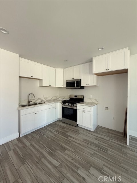 Building Photo - 6512 Gloria Ave