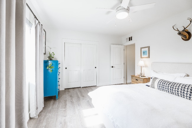 Building Photo - 1326 W Roma Ave