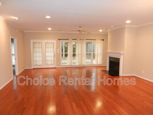 Foto del edificio - 4537 Guilford Cir