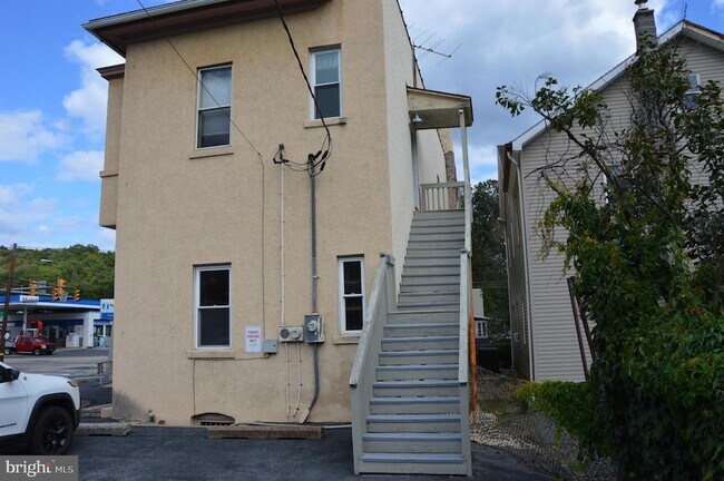 Foto del edificio - 3 S Sillyman St