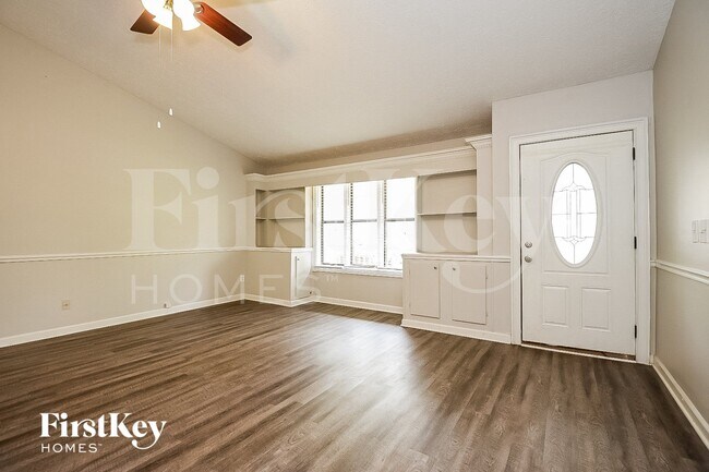 Foto del edificio - 44 Hartley Woods Dr
