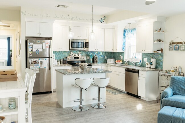 Foto del edificio - 128 Ashworth Ave