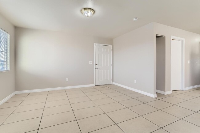 Building Photo - STUNNING Second Floor 2 Bedroom, Unit near...