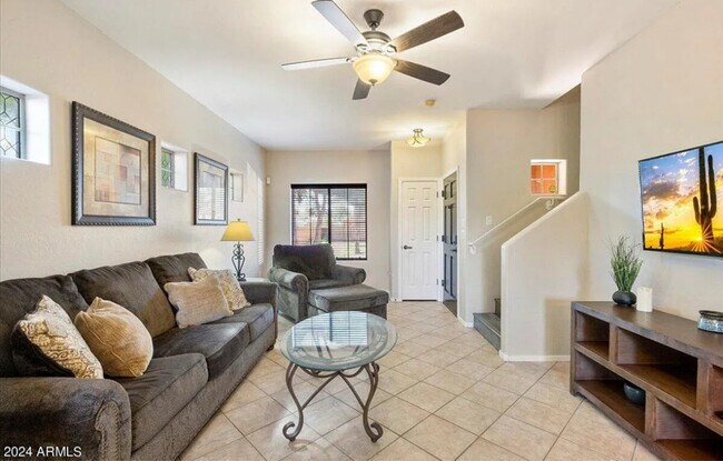 Building Photo - 3731 E Mitchell Dr