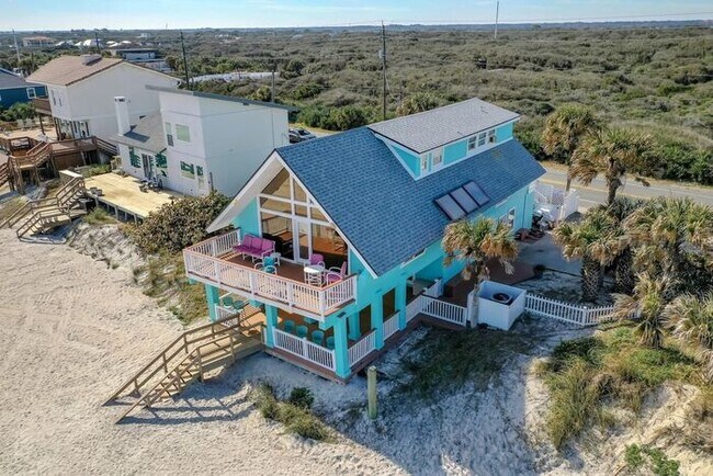 Building Photo - Coastal 4