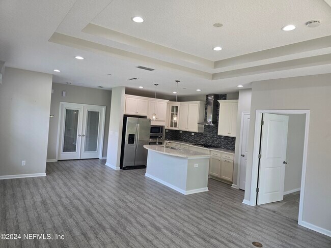 Building Photo - 87 Pindo Palm Dr