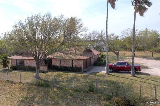 Foto del edificio - 3925 N Schuerbach Rd