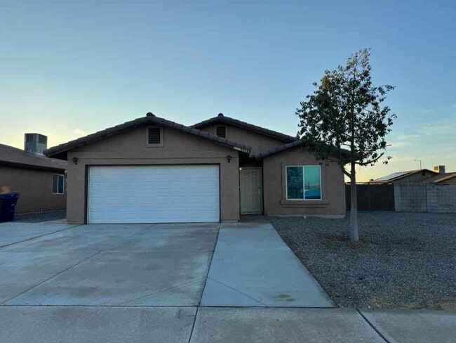 Building Photo - 3764 S Susannah Dr