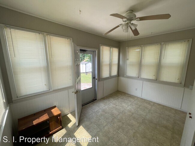 Foto del edificio - 3 br, 1 bath House - 428 George