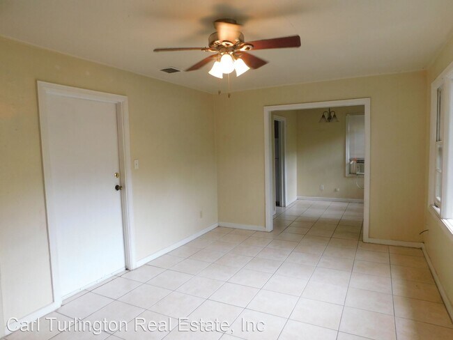 Building Photo - 2 br, 1 bath House - 820 NW 24 AVE