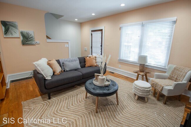 Foto del edificio - 2 br, 1 bath House - 95 E First Ave Apt#5