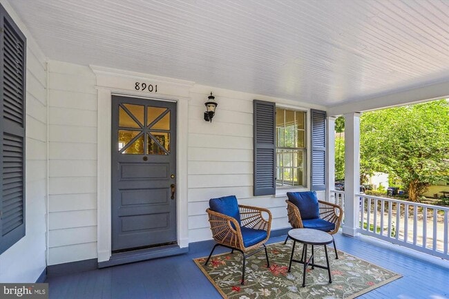 Building Photo - 8901 Montgomery Ave