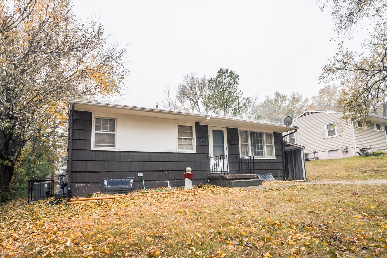 Foto principal - 7815 E 47th Terrace