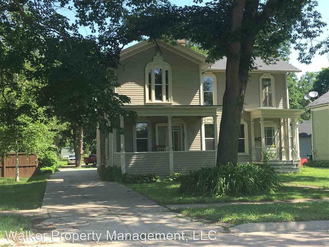 Primary Photo - 242-244 W Main St
