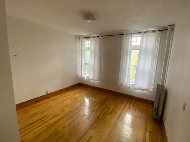 Foto del edificio - 1905 Beacon St