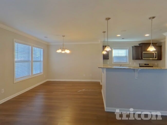 Building Photo - 108 Dalston Rd