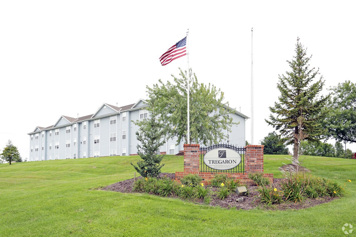 Tregaron Senior Residences Apartments in Bellevue, NE