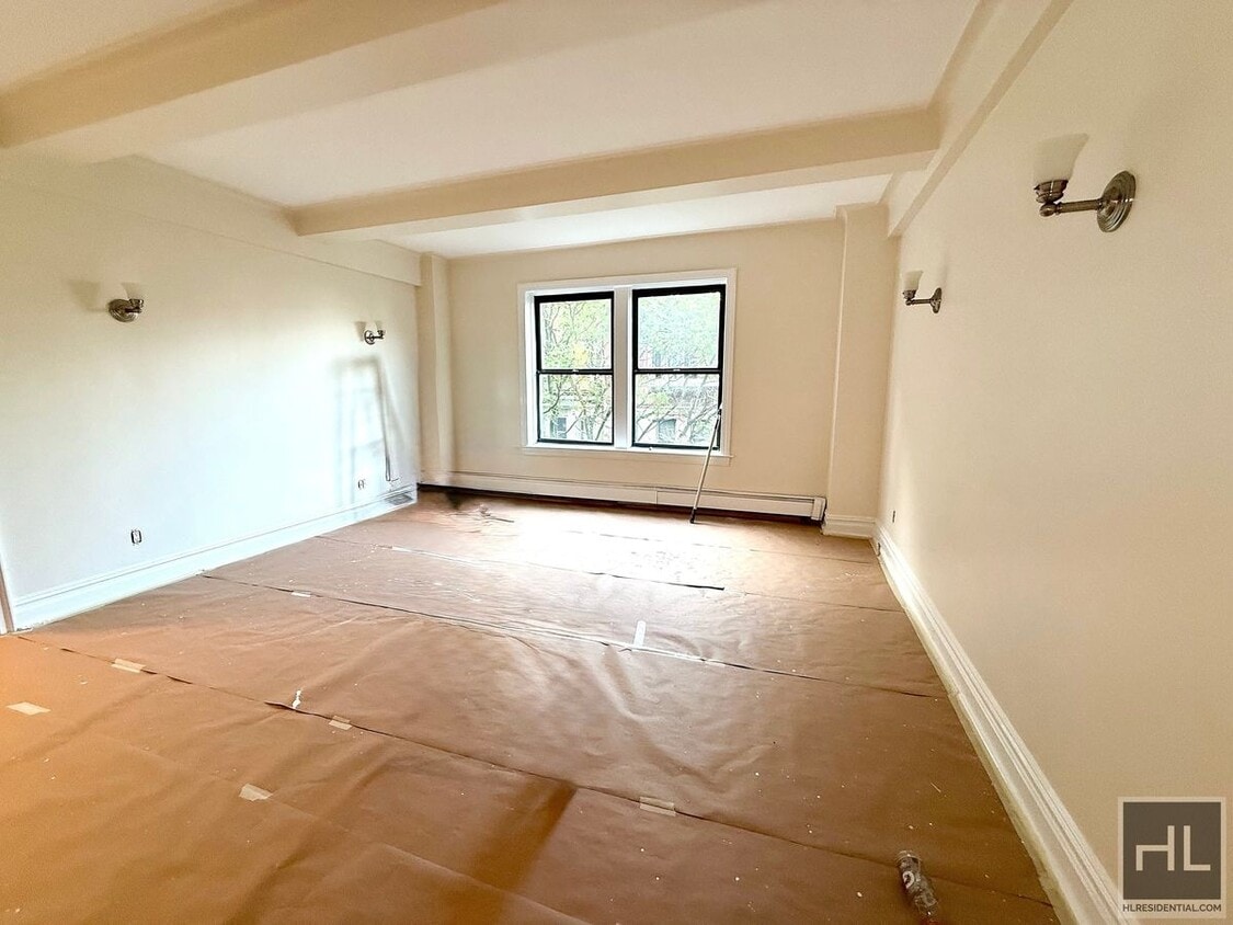 Primary Photo - WEST 79 STREET