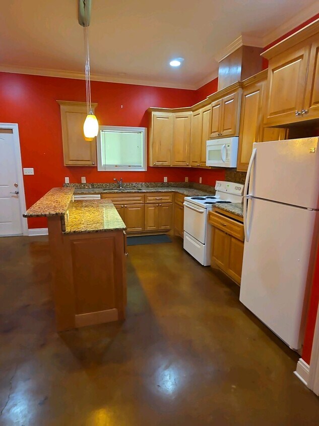 Foto del edificio - 1107 Glenwood Dr
