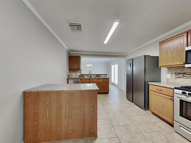 Building Photo - 12426 Aarons Way Dr