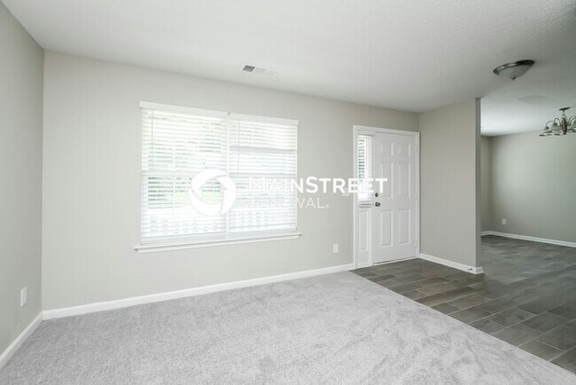Building Photo - 4 Bedroom Pet-Friendly Home in Cartersville, GA with Main Street Renewal