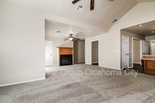 Foto del edificio - 2521 Ridgewood Dr