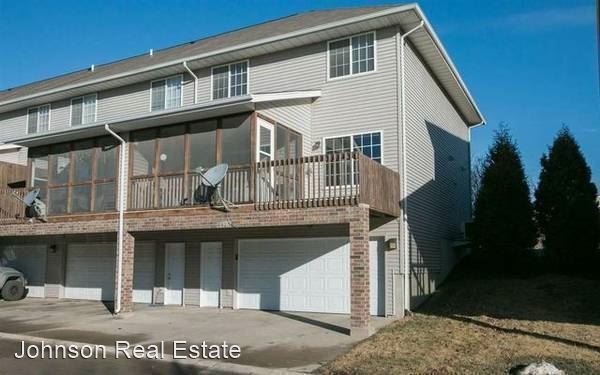 Building Photo - 3 br, 2.5 bath House - 4419 East Court Street