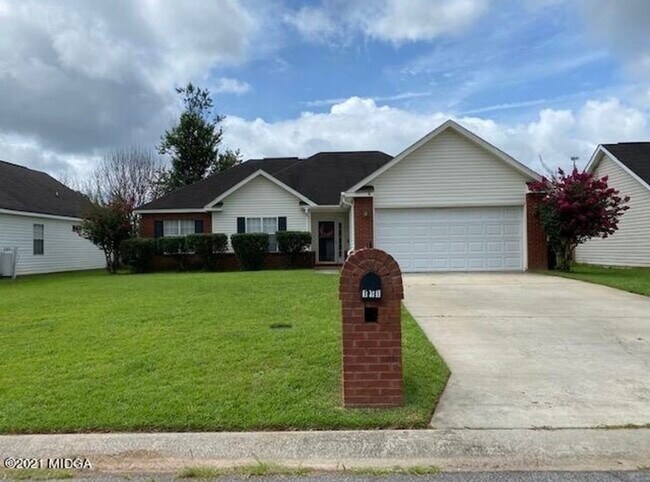 Foto del edificio - 111 Camelot Plz