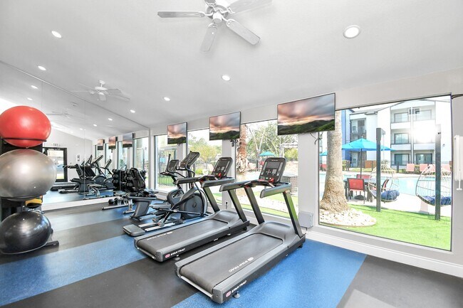 Foto del edificio - 2701 W Bellfort Ave