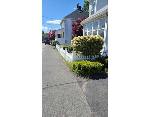 Foto del edificio - 14 Pond St