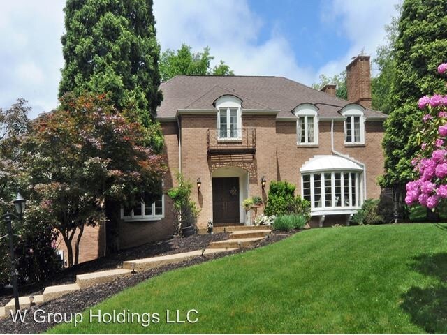 Primary Photo - 6 br, 5 bath House - 304 Hallsborough