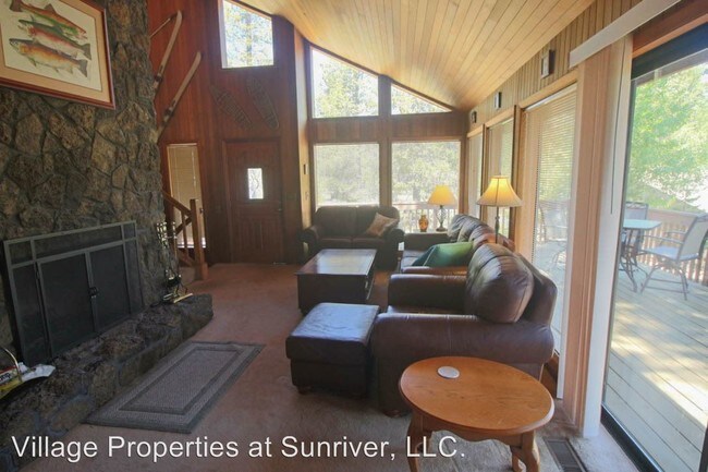 Building Photo - 57675 Poplar Ln