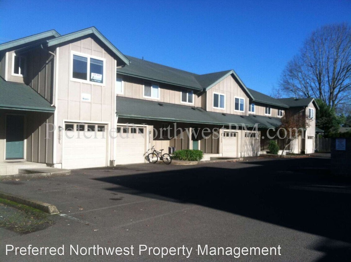 Primary Photo - 1351-1369 Coburg Rd