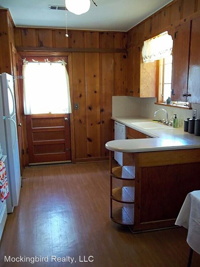 Building Photo - 3 br, 2 bath House - 179 Richard