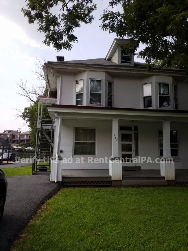 Foto del edificio - 943 New Holland Rd Apt 2