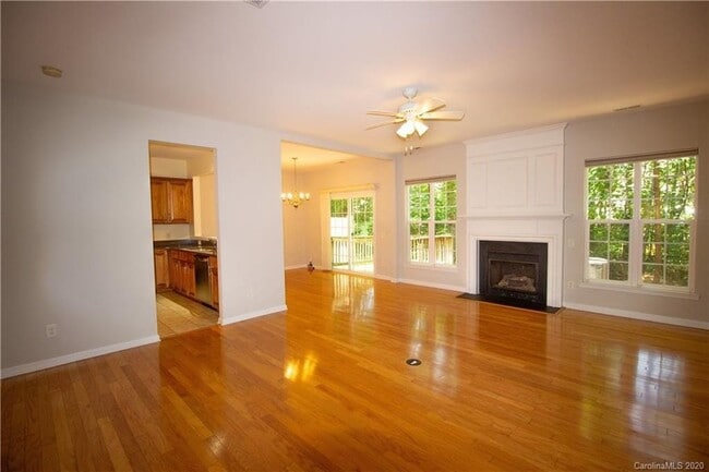 10252 Blakeney Preserve Dr, Charlotte, NC 28277