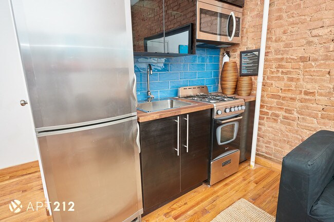 Foto del edificio - 201 Mott St