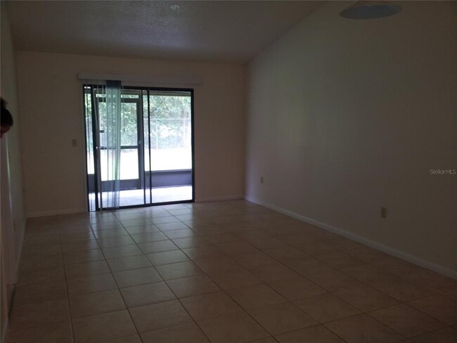 Building Photo - 503 Whispering Pines Blvd