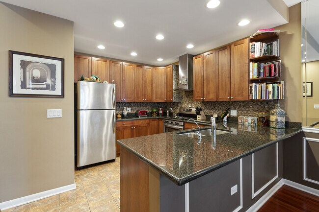 Foto del edificio - 4770 N Manor Ave