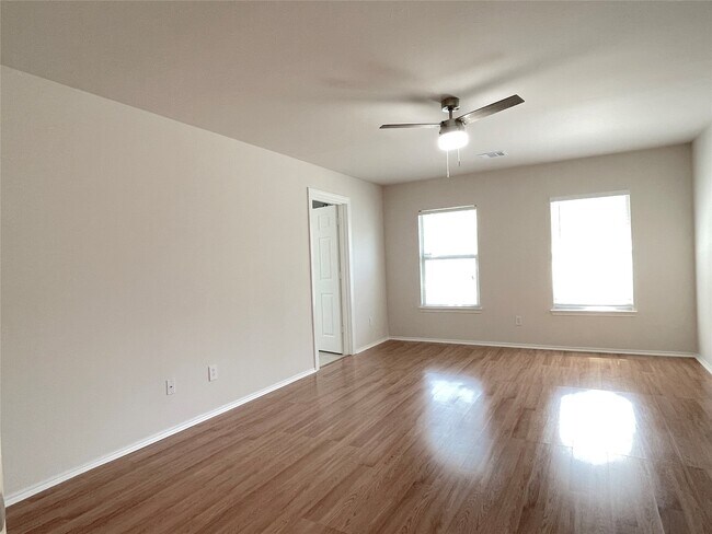 Foto del edificio - 9030 Canton Park Ln