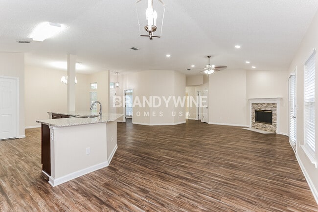 Foto del edificio - NEW Lower Rental Rate Leasing Special: Mar...