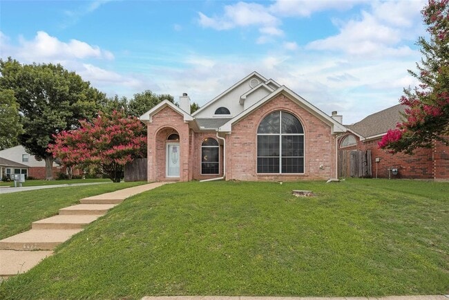 Building Photo - 4477 Sierra Dr