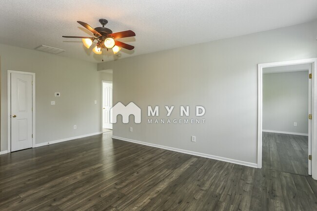 Building Photo - 2716 Brahman Meadows Ln