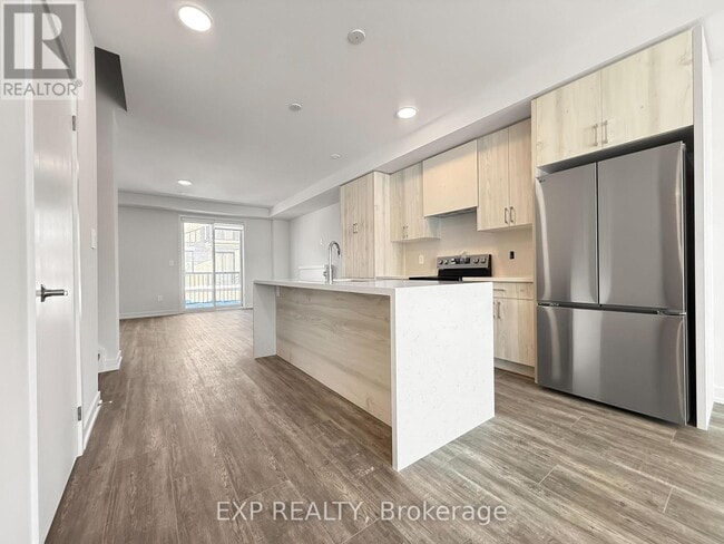 Photo du bâtiment - 15 Victor Metcalf Ln