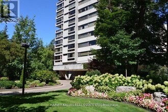 Building Photo - 150-150 Heath St W